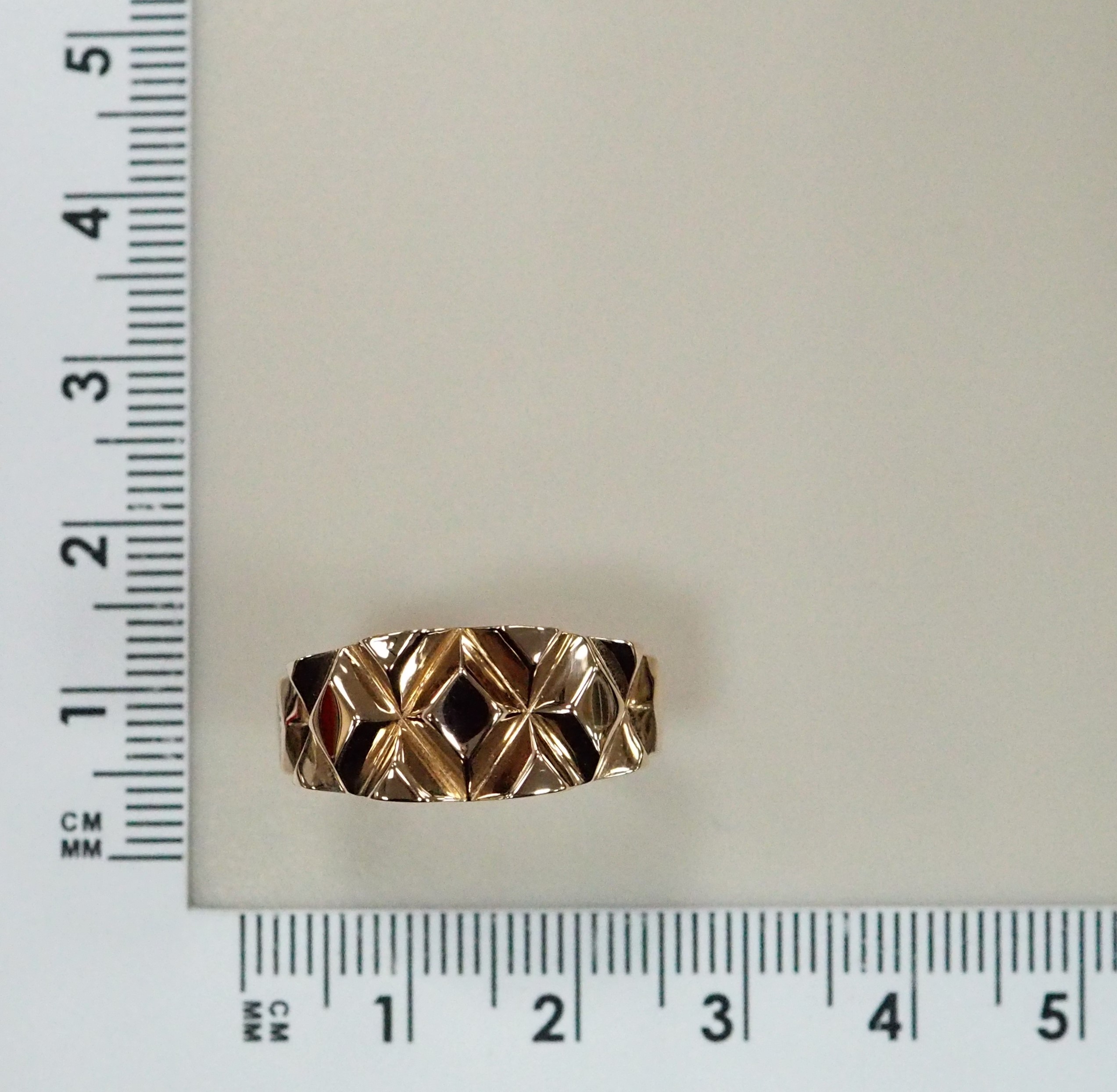 Кольцо из золота